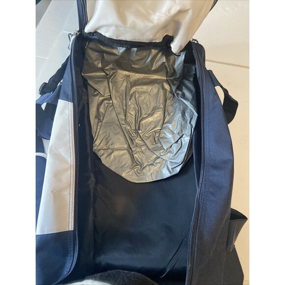 Milwaukee Brewers "M" Logo duffle bag MLB Baseball Inner Pockets Double Handle - Picture 11 of 11